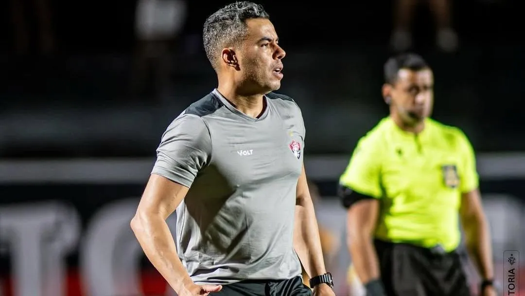 Jair Ventura lamenta ausência de argentino no Campeonato Baiano