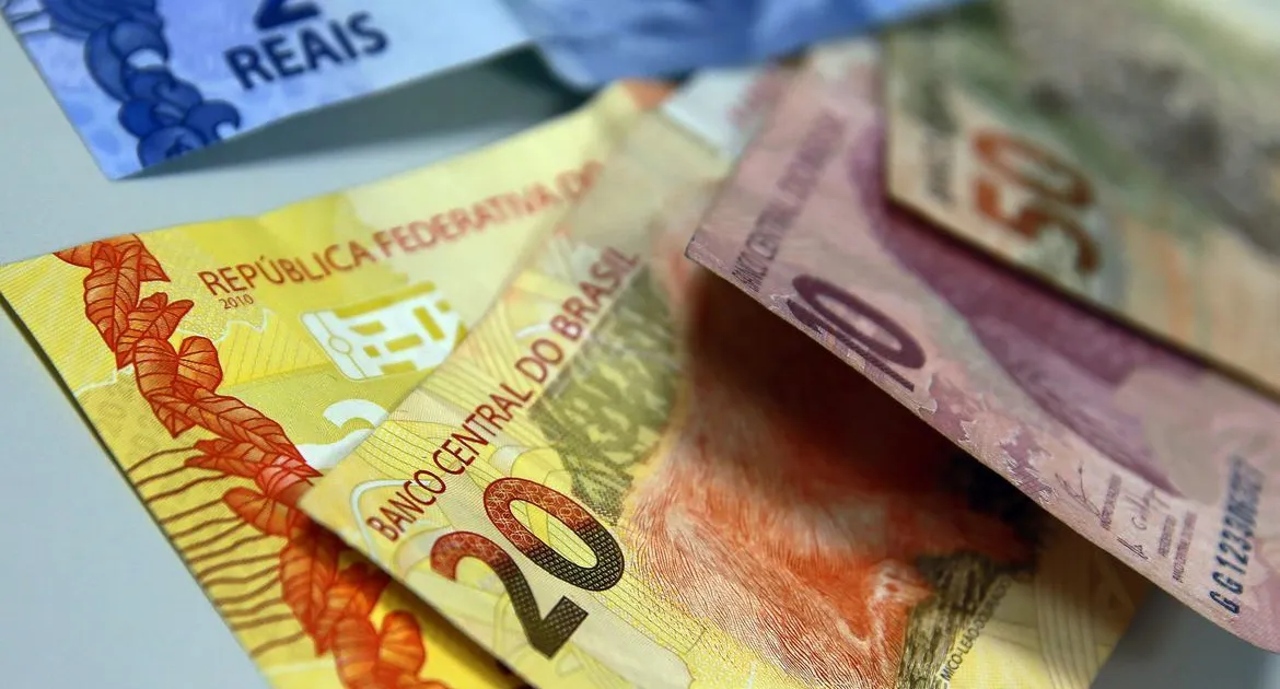Brasil capta US$ 4,5 bi em títulos públicos no mercado internacional