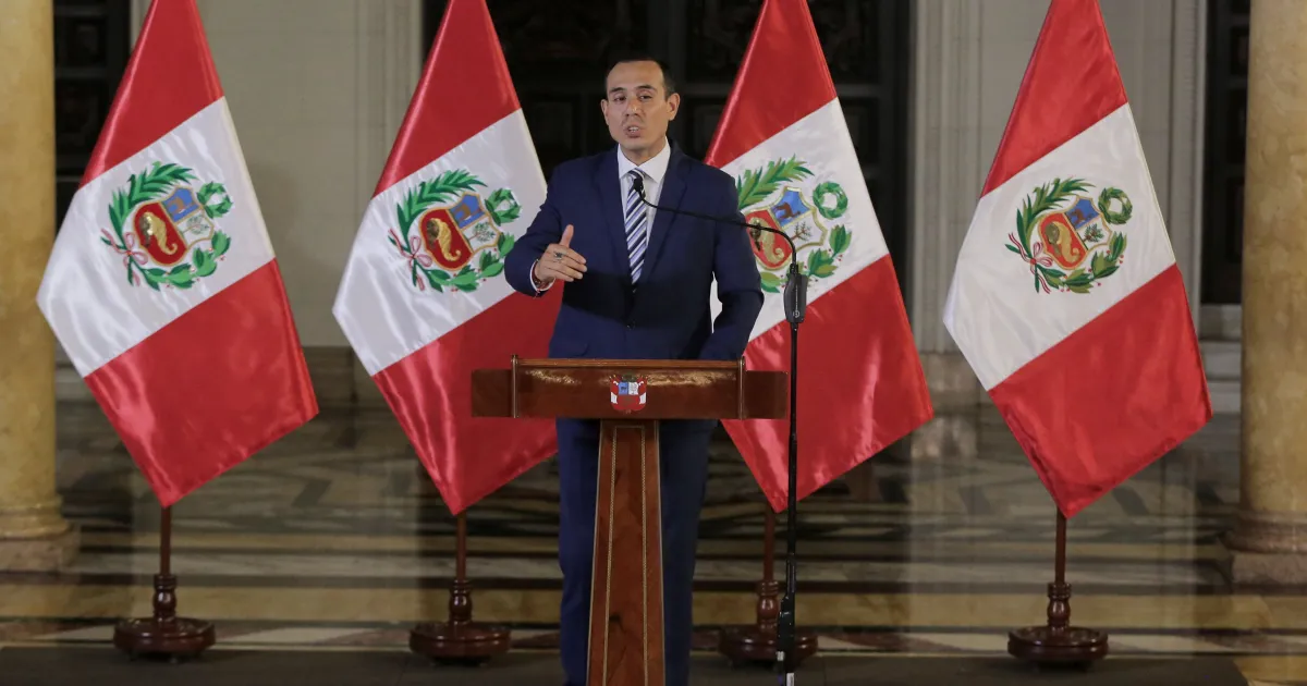 Congresso do Peru elege novo presidente do país nesta quarta (17)