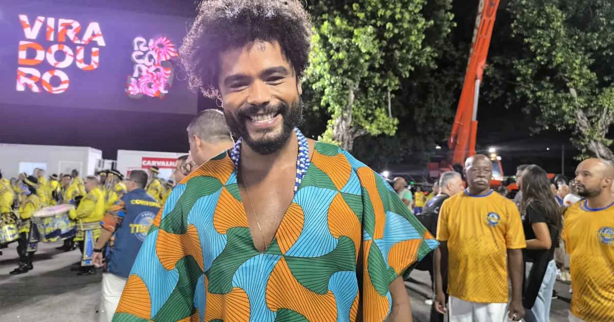 Diogo Almeida celebra enredo sobre Carolina Maria de Jesus