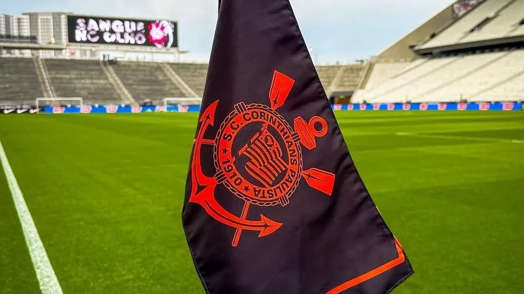 Corinthians demite treinador após empate no Brasileirão feminino