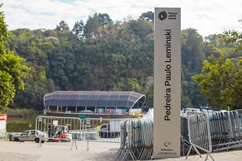 Show para 15 mil pessoas causa bloqueios de ruas no trânsito de Curitiba; saiba onde e quando