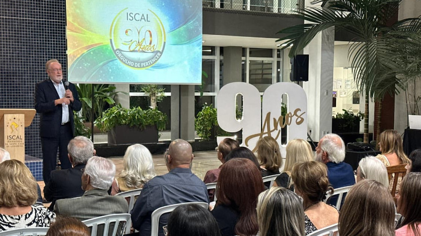 Deputado estadual Tercilio Turini (MDB) participou do evento comemorativo aos 90 anos da Santa Casa de Londrina.