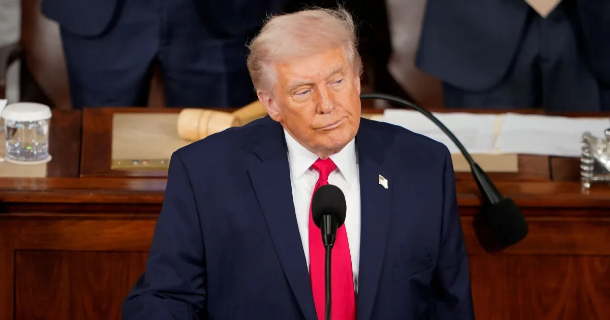 Chanceler do Irã diz que Trump bombardeou o país “por rancor”
