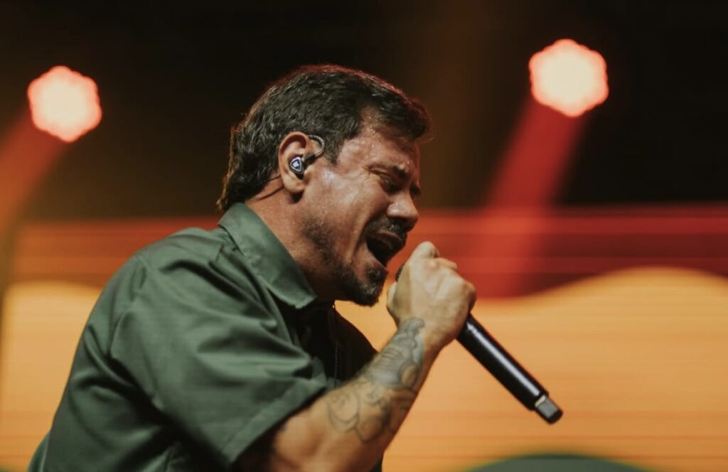 Zeider Foto de Danilo Amorim 2 Vocalista da banda Planta & Raiz se apresenta em Curitiba neste sábado (07)
