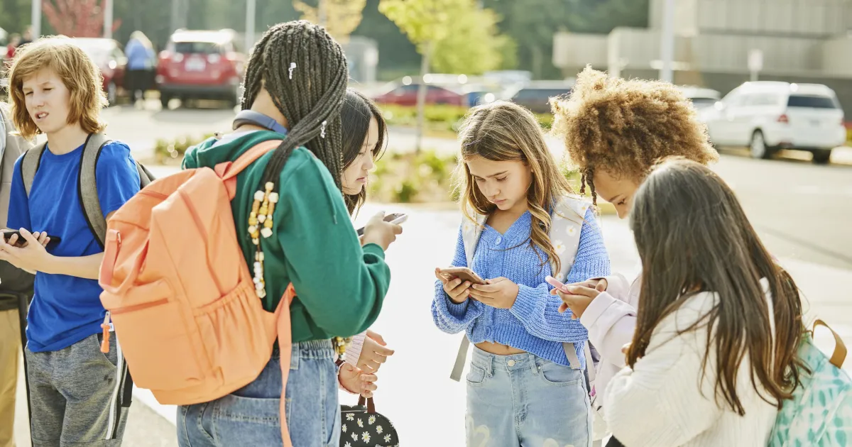 Diretrizes orientam uso consciente de telas por crianças e adolescentes