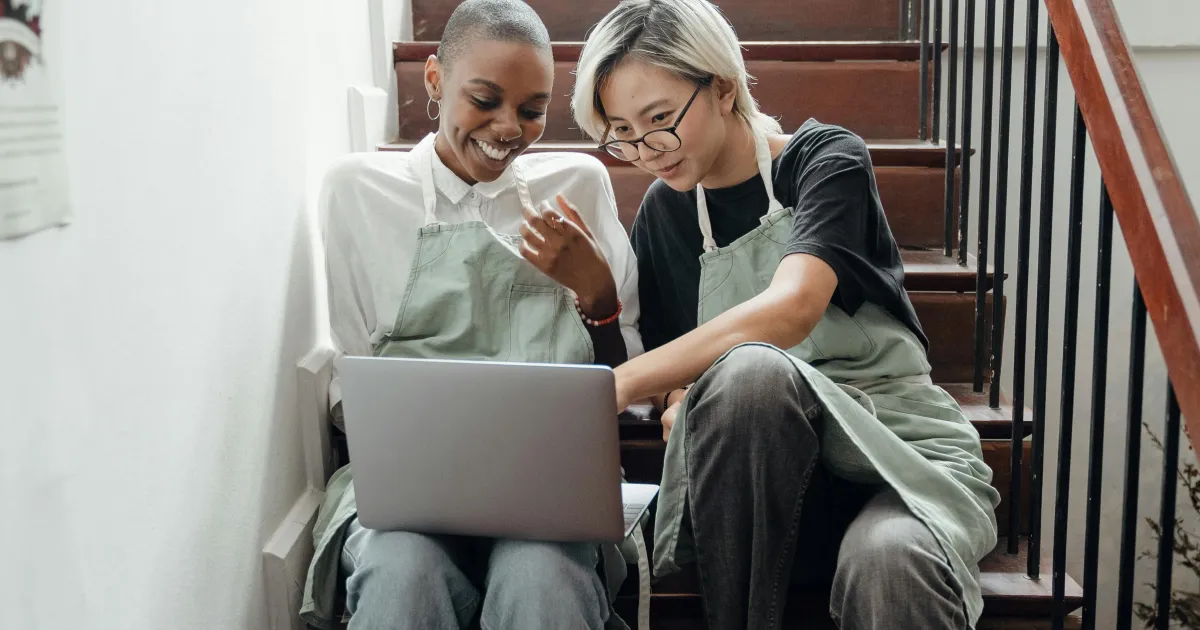 Conheça 6 iniciativas que apoiam mulheres na tecnologia