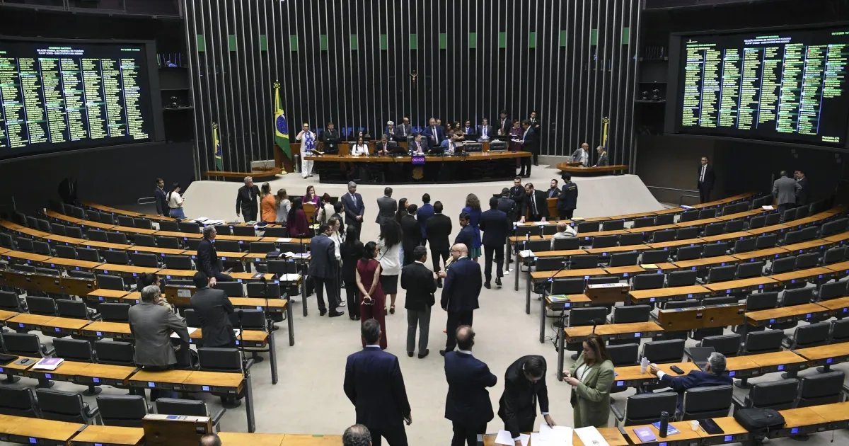 Câmara pode votar projeto que estimula crédito à exportação