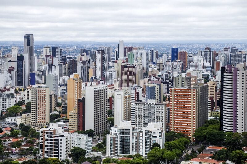 Curitiba tem alta de 29% na taxa de condomínio; veja os bairros mais caros