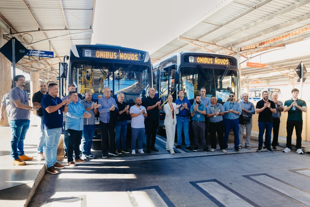 Entrega dos novos ônibus