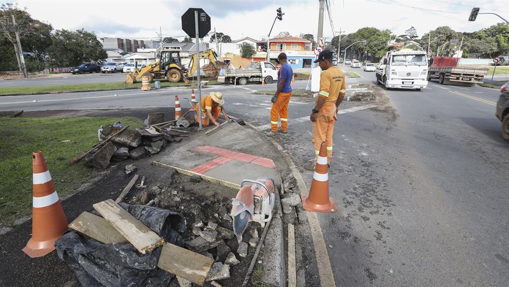 00566316 Notícias de Curitiba e do Paraná | Busão Curitiba