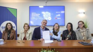 Notícias de Curitiba e do Paraná | Busão Curitiba 17 00567139 Notícias de Curitiba e do Paraná | Busão Curitiba