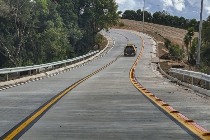 pavimentacao sjp mandirituba foto rdziura 62 Notícias de Curitiba e do Paraná | Busão Curitiba