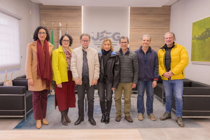 visita tecpar projeto ceculas tronco tierri angeluci baixa 23 Notícias de Curitiba e do Paraná | Busão Curitiba
