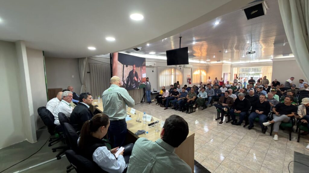 WhatsApp Image 2026 07 17 at 12.18.35 1 Produtores rurais do Oeste do Paraná entregam demandas do agro a Sergio Moro e pedem compromisso com o setor
