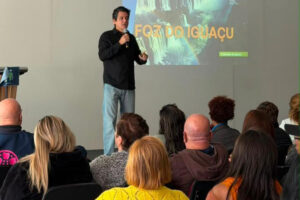 Notícias de Curitiba e do Paraná | Busão Curitiba 23 Agentes de viagens conhecendo pontos turísticos do Paraná em press trip