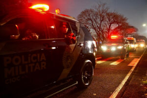 Notícias de Curitiba e do Paraná | Busão Curitiba 22 Canais de denúncia das forças de segurança do Paraná contra o crime