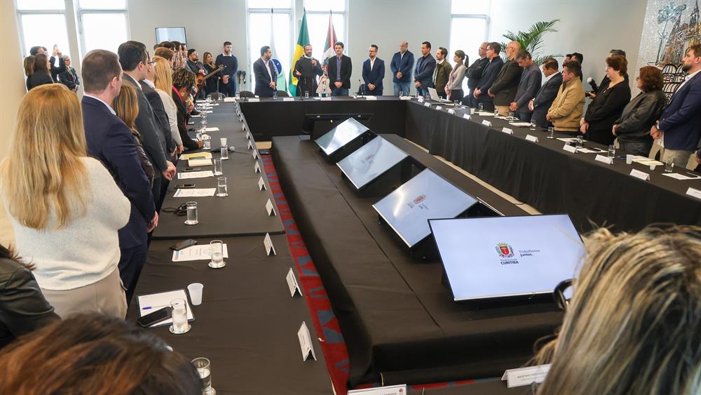 00588215 Notícias de Curitiba e do Paraná | Busão Curitiba