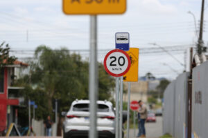05 sinalizao horizontal de trnsito em piraquara pr 55616660187 o Notícias de Curitiba e do Paraná | Busão Curitiba