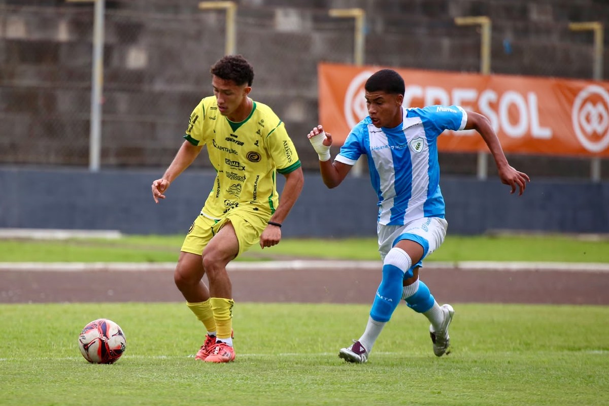Lance de Cascavel x Londrina, pela Copa Paraná