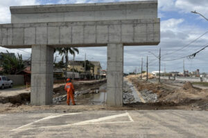 pr 412 matinhos e praia de leste duplicacao 008 Notícias de Curitiba e do Paraná | Busão Curitiba